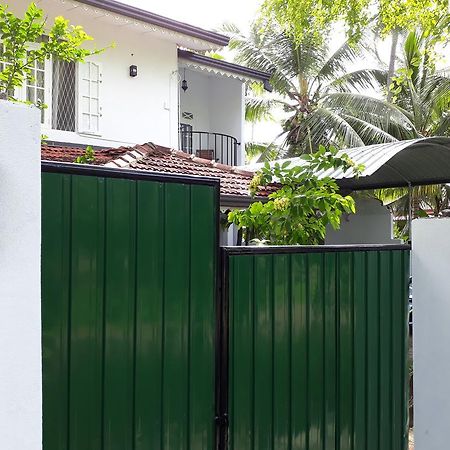 Aegle Residence Negombo Exteriör bild