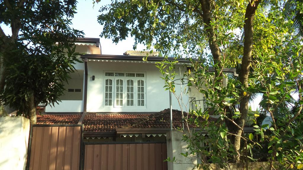 Aegle Residence Negombo Exteriör bild